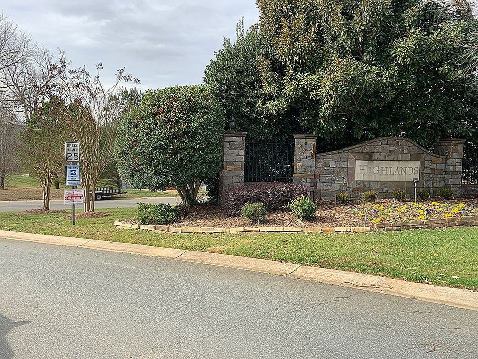 Highlands Community Entrance