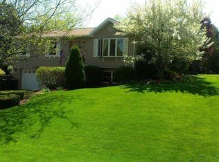 1185 Point O Woods Dr, Twin Lakes, WI 53181