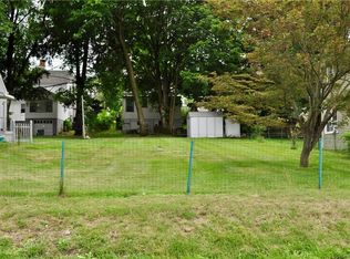 49 Commonwealth Ave, Middletown, NY 10940