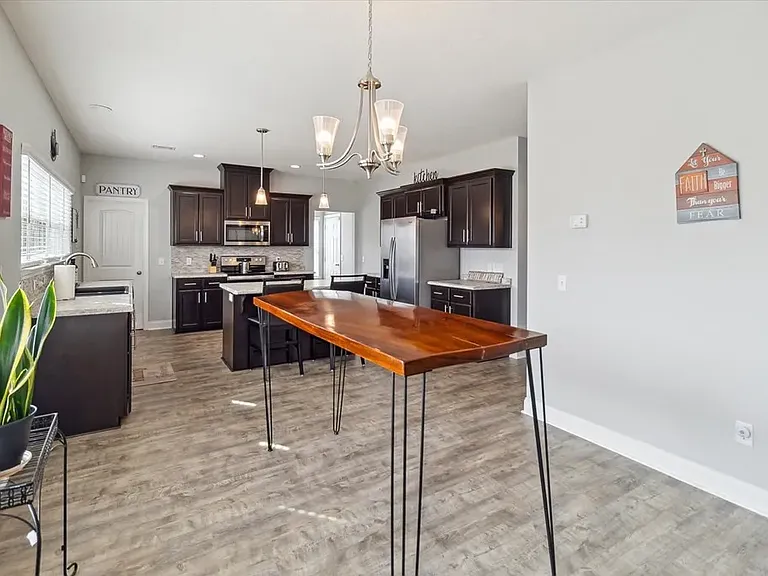 9 Anna Way SE — Photo 11