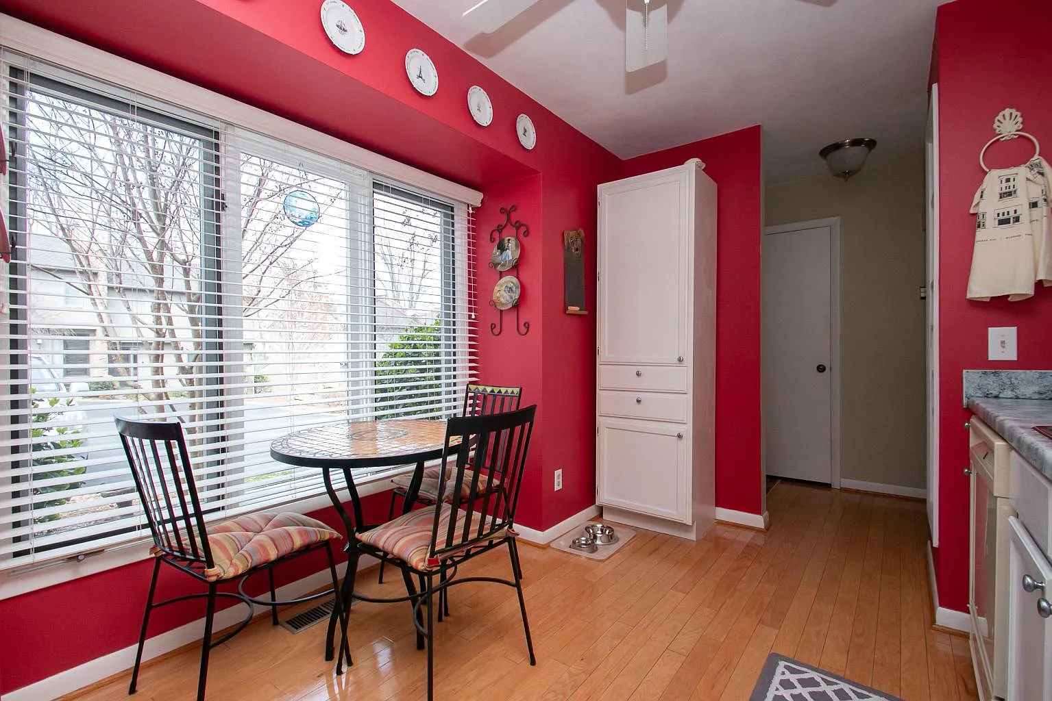 3451 Londonderry Ct — Photo 4