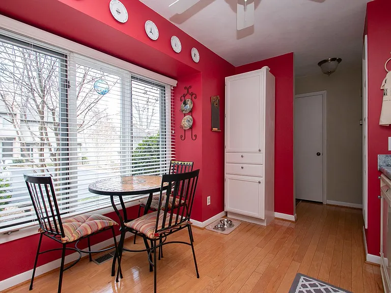 3451 Londonderry Ct — Photo 4