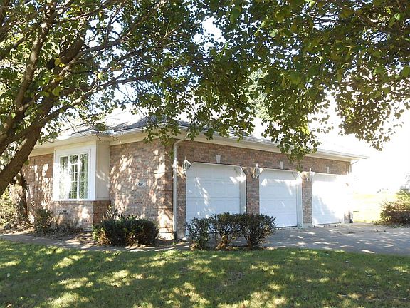 2nd image of 4913 Wicklow Dr
