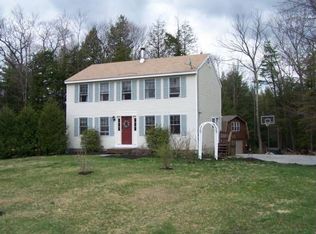 11 Bartlett Dr, Weare, NH 03281
