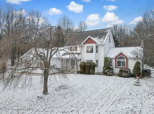 128 Colleen Dr, Blakeslee, PA