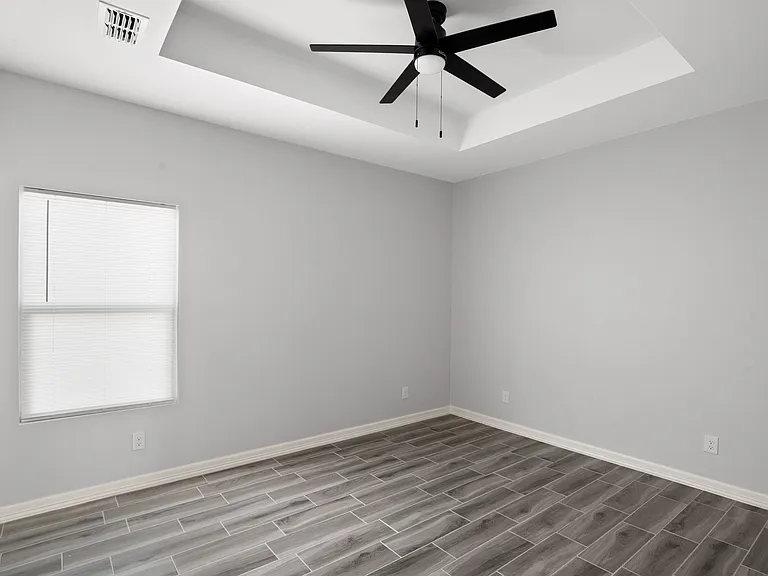 504 N Onyx Ave #3 — Photo 10