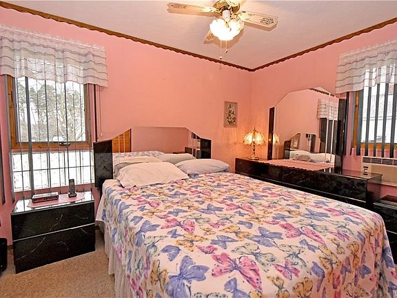5th image of 396 Hillside Ave