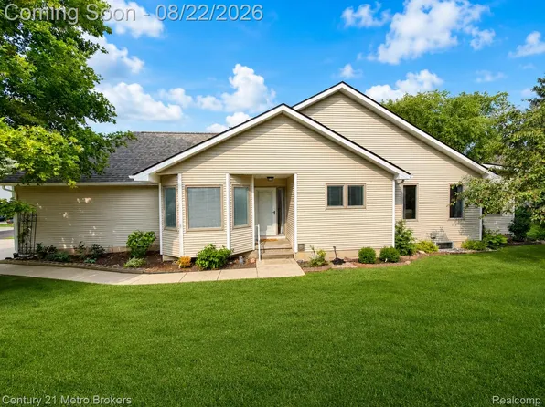 9409 Linda Dr, Davison, MI 48423