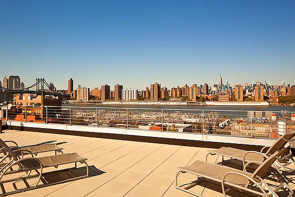 Rented by CORE | media 34