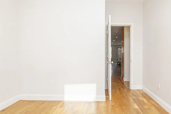 Rented by MySpaceNYC | media 10