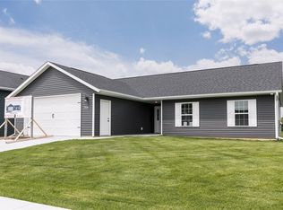 2920 Bryant Blvd SW, Cedar Rapids, IA 52404