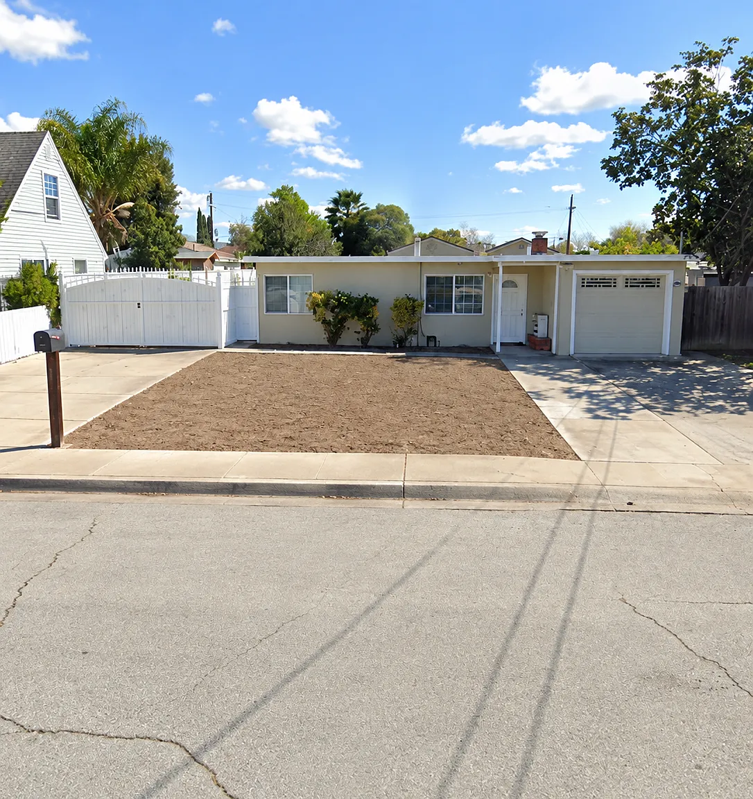 2 bed, 830 sqft, $3,100 — Photo 1