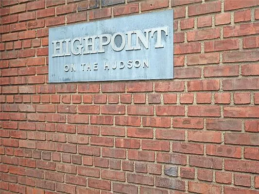 Sold by Exclusive Properties Sotheby's International Realty | media 40