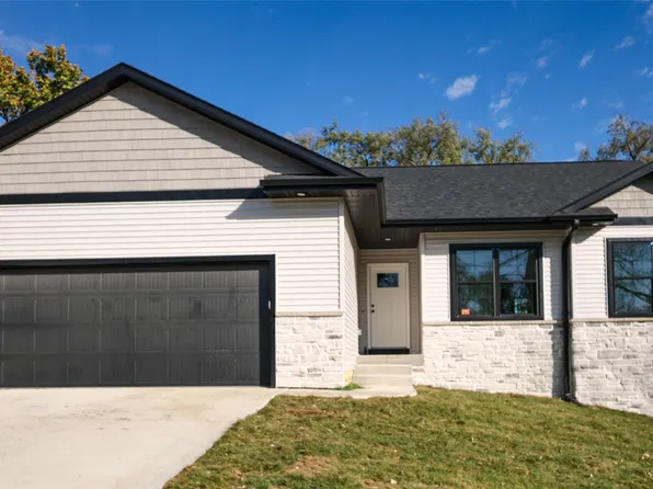 801 S 3rd St, Winterset, IA 50273
