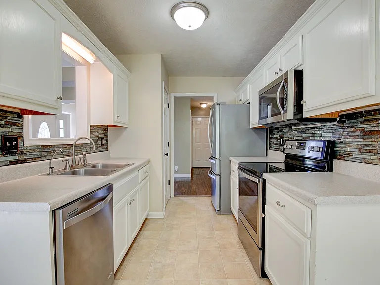 3729 Kendra Ct N — Photo 14