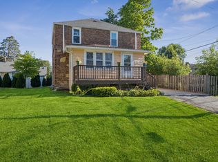 115 E Naperville Rd, Westmont, IL 60559