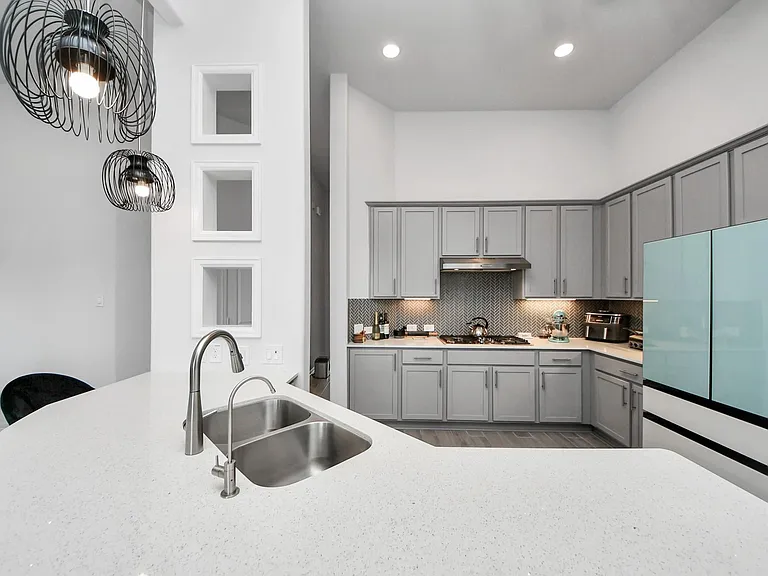 1614 Sequoia Run Dr — Photo 17