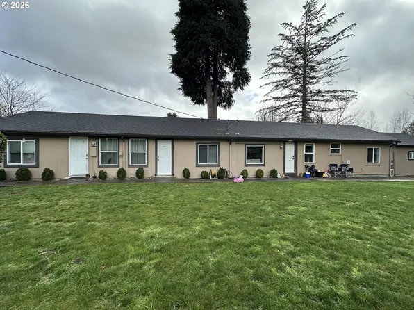 207 W Humphrey St, Yacolt, WA 98675