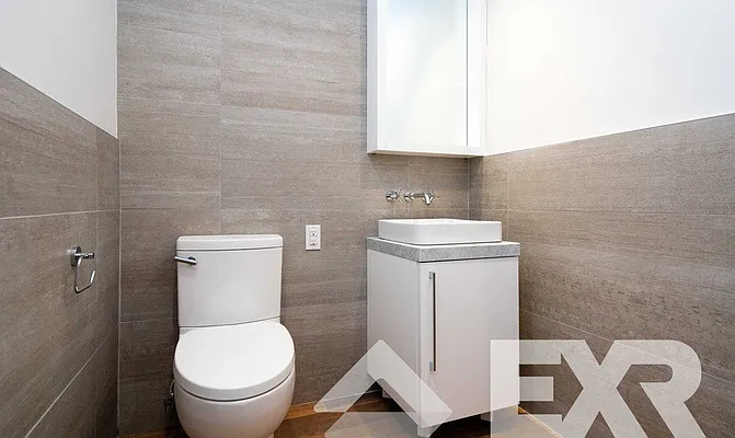 Rented by EXR | media 67