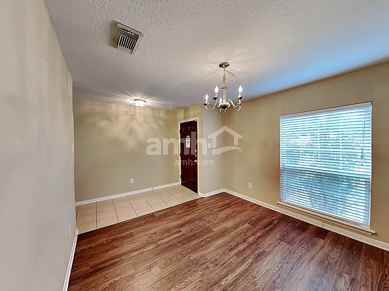1022 Yorkshire Hollow Ln — Photo 4