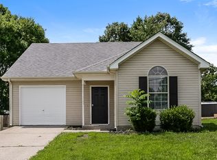 309 Cedar Park Cir, La Vergne, TN 37086