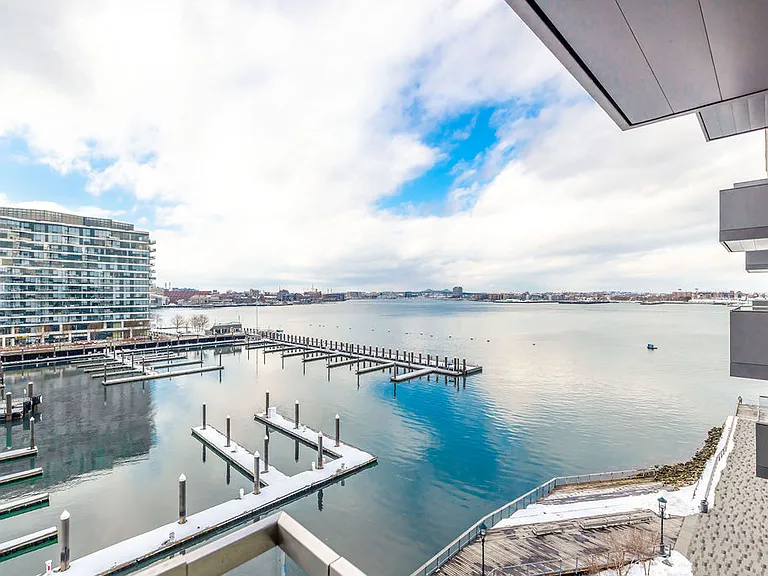 300 Pier 4 Blvd #7A — Photo 25