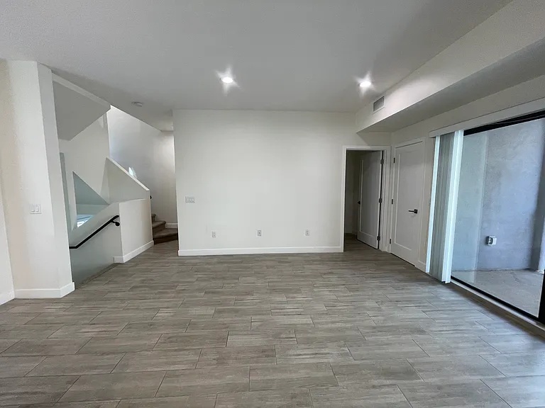 1020 E Spence Ave #1009 — Photo 16