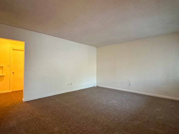 5th image of 943-83 E Madison Ave #949
