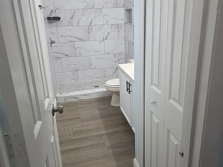 818 Mountbatten Ln — Photo 22