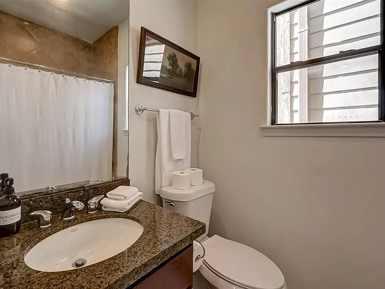 5202 Rose St — Photo 26