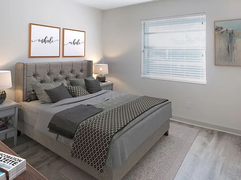 6829 S De Soto St — Photo 12