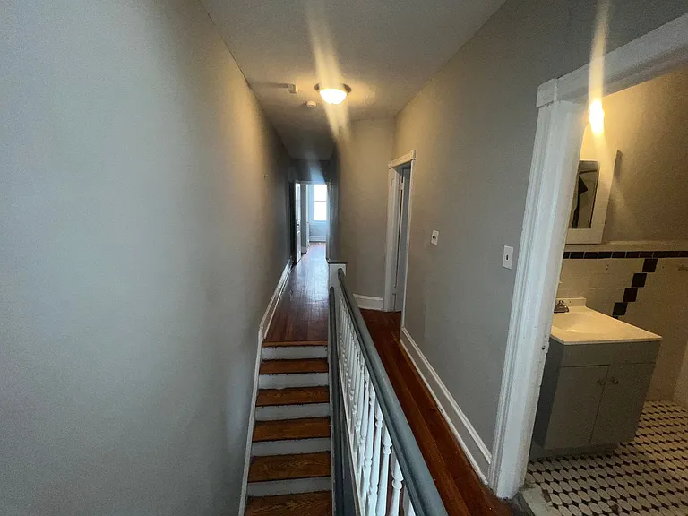 1249 N Alden St — Photo 10