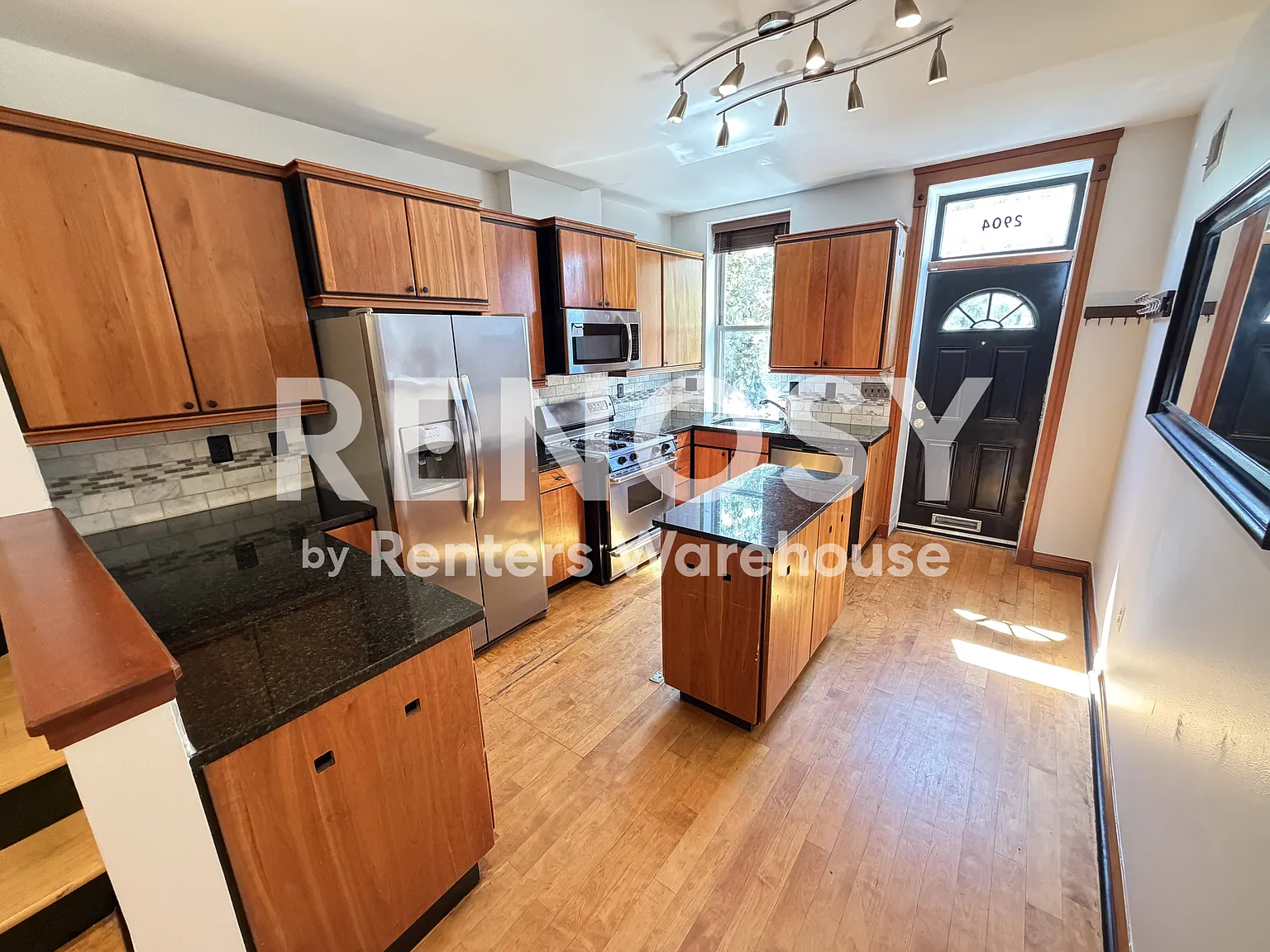 Townhome with 3 Bed / 2.5 Bath — Photo 3