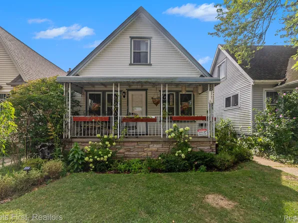 2721 Pardee Ave, Dearborn, MI 48124