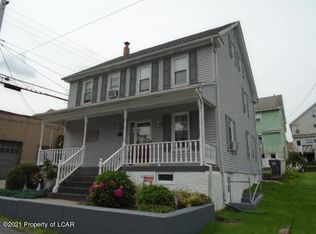 642 Hanover Ct, Hazleton, PA 18201