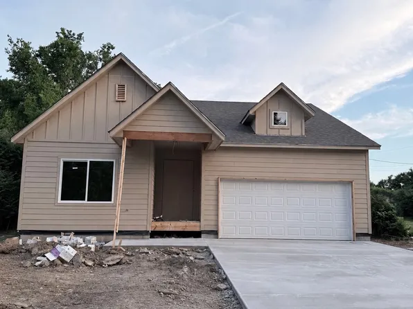 3118 E Archer St, Tulsa, OK 74110