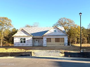 335 Crowville Street, Raeford, NC 28376