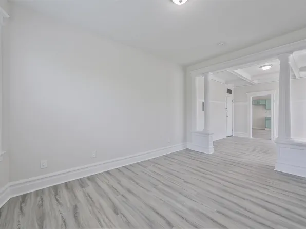 326 Kearny Avenue image 9 of 19