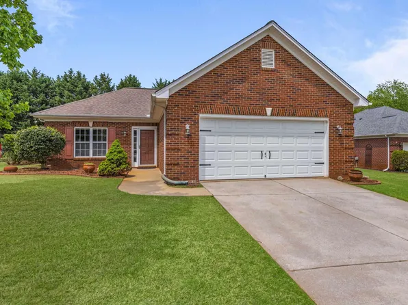 813 Palomino Ct, Simpsonville, SC 29681