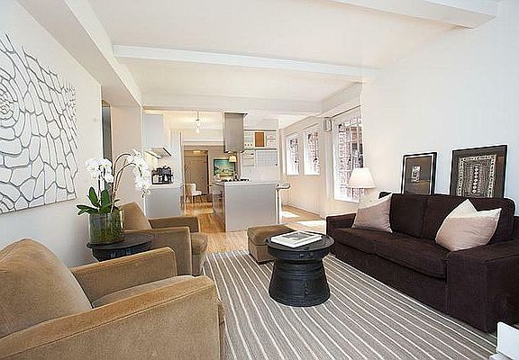 4th image of 333 E 43rd St #808/818