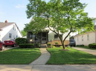 24729 Union St, Dearborn, MI 48124