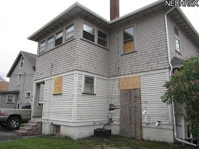 3rd image of 334 Oak Knoll Ave SE