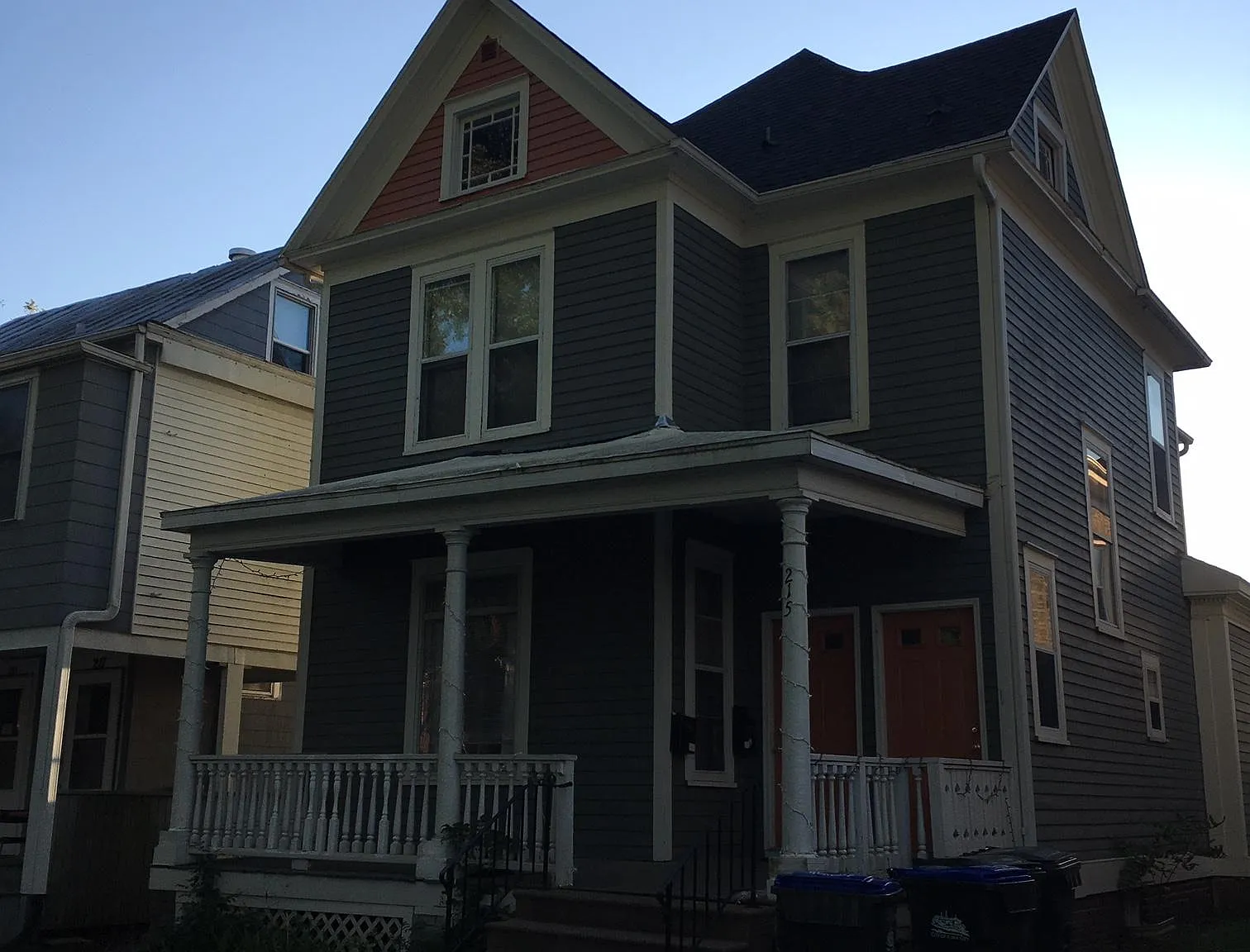 6 bed, $4,500 — Photo 1