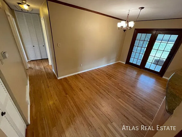 640 E Easter Ave — Photo 16