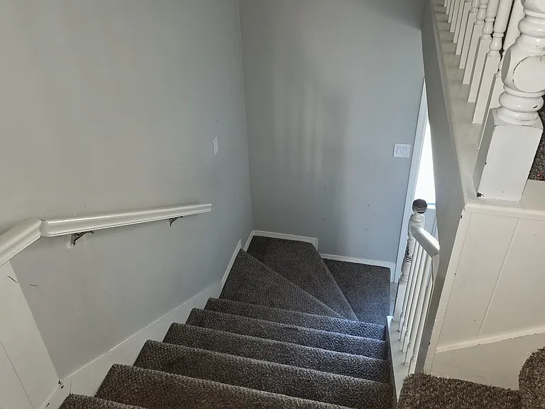1127 Klamath Ln — Photo 13