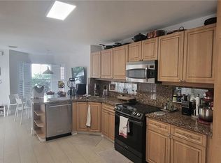 1055 Yellow Birch Ter, Hollywood, FL 33019