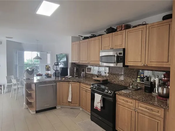 1055 Yellow Birch Ter, Hollywood, FL 33019