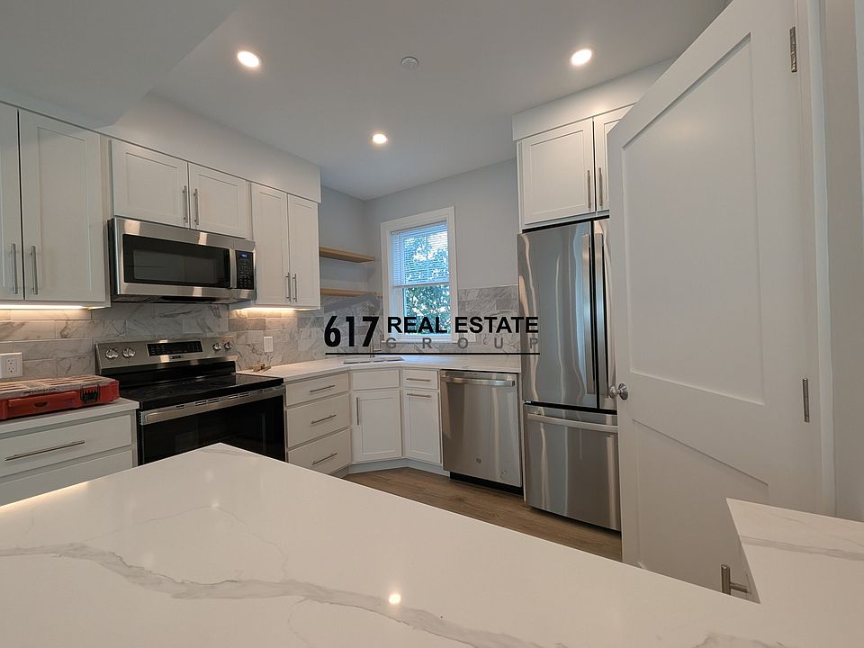 1st image of 11 Holton St #3