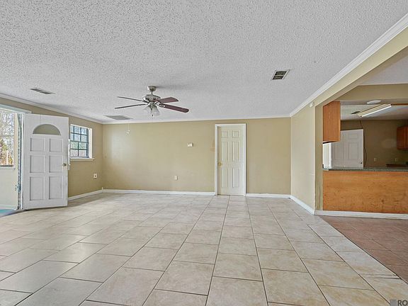 4th image of 943 Whitehead St