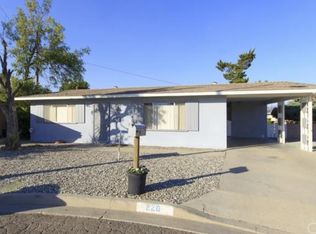 220 Mary Ln, Hemet, CA 92543